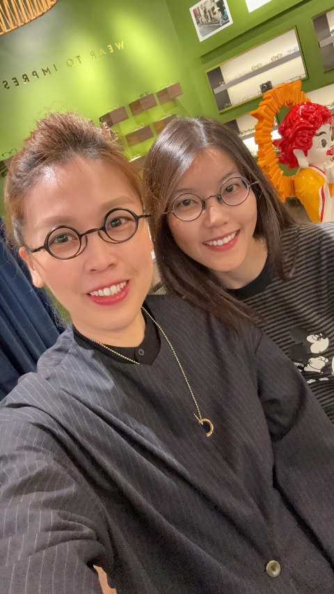 A customer at Iconic Lab, Mid Valley Megamall